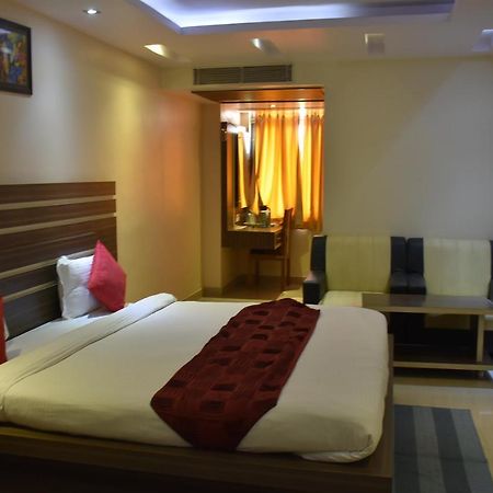 Hotel Saraswati Inn Aurangabad  Ngoại thất bức ảnh