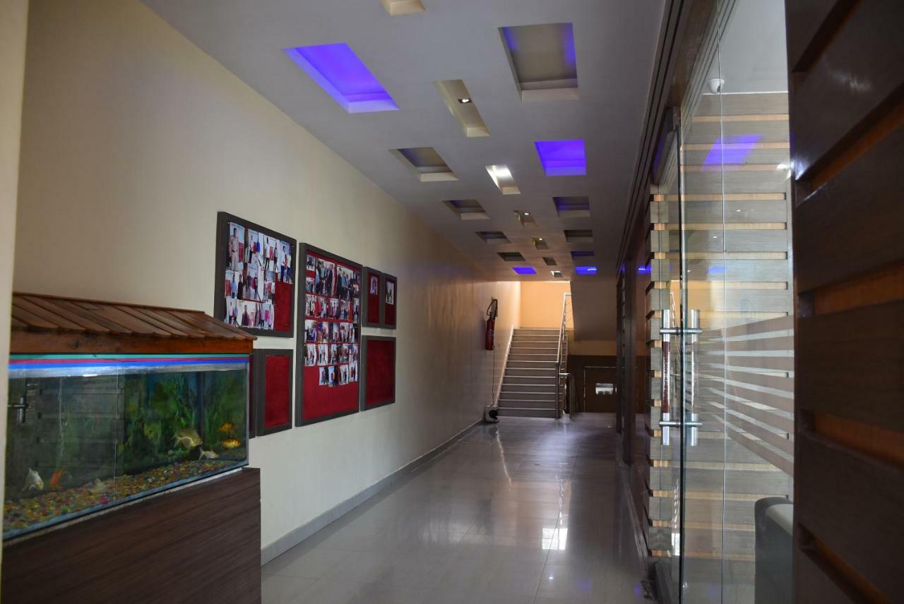 Hotel Saraswati Inn Aurangabad  Ngoại thất bức ảnh