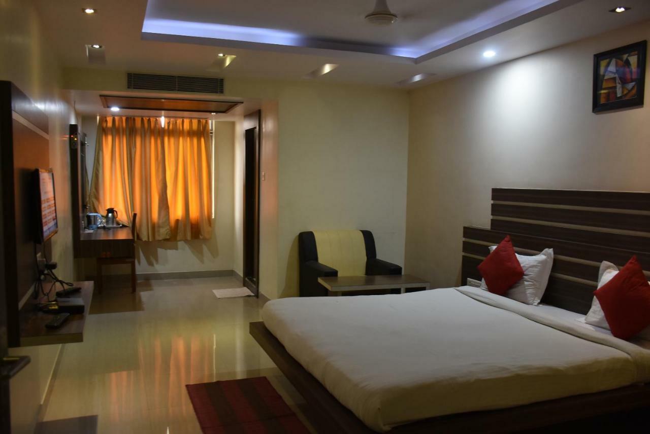 Hotel Saraswati Inn Aurangabad  Ngoại thất bức ảnh
